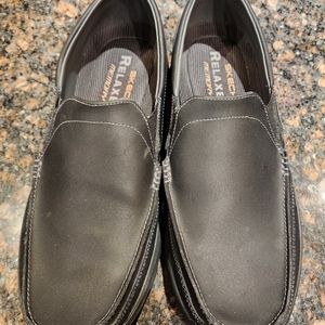 Skechers Black Relaxed Fit SN 63697 size 13 Mens